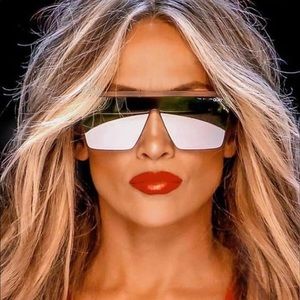 Meet your Posher, Anne